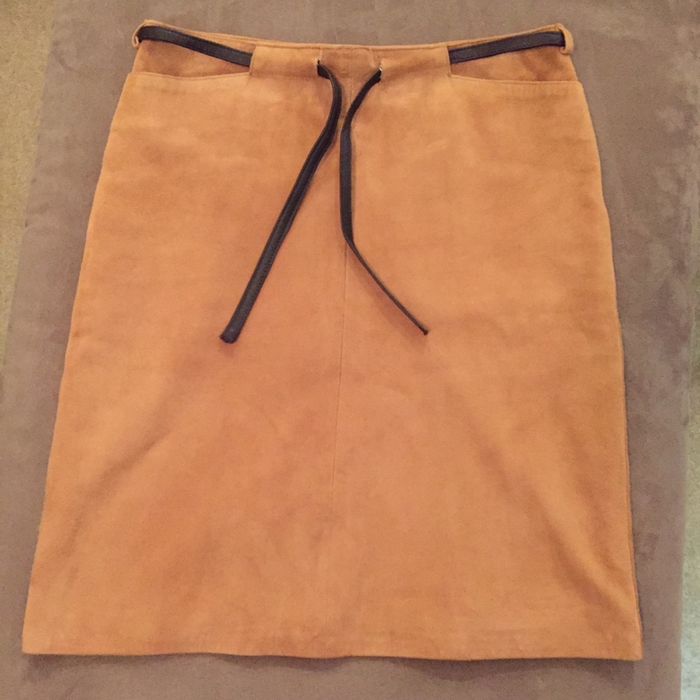 8P Mini Skirt - Picture 1 of 5